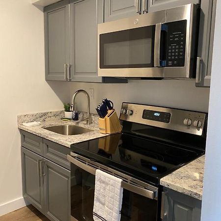 Stylish 1 Bedroom Apartment In Gadsden, Al Exterior photo