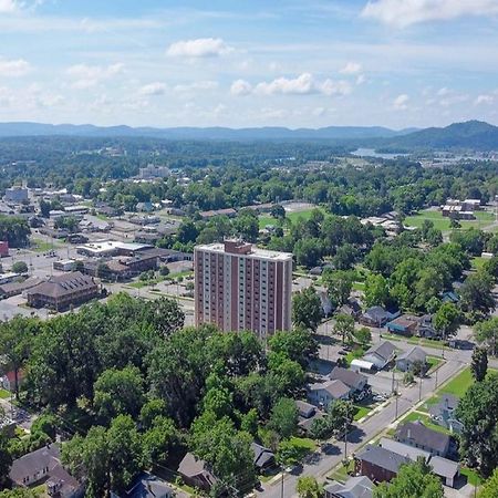 Stylish 1 Bedroom Apartment In Gadsden, Al Exterior photo