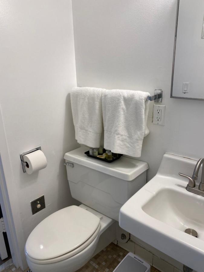 Stylish 1 Bedroom Apartment In Gadsden, Al Exterior photo